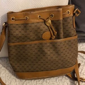 VINTAGE GUCCI BUCKET BAG